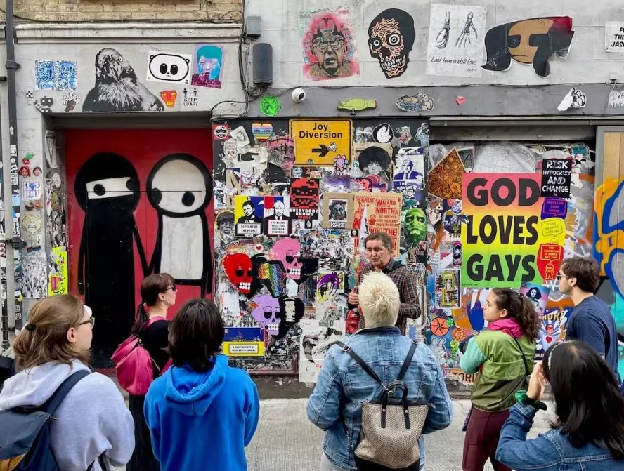 From Shoreditch Street Art to The West End Theatres: The Many Faces of London's Arts Scene